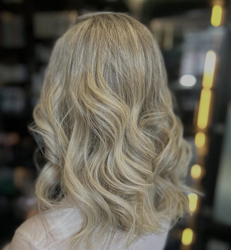 Valuri realizate la Luxe Hair by Diana